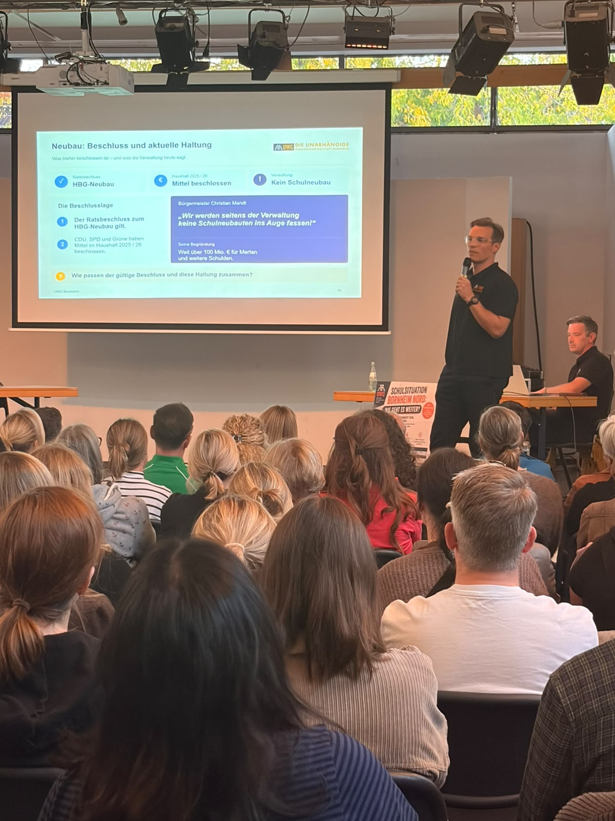 Informationsabend zur Schulsituation in der Mertener Schulaula, Aufnahme 5